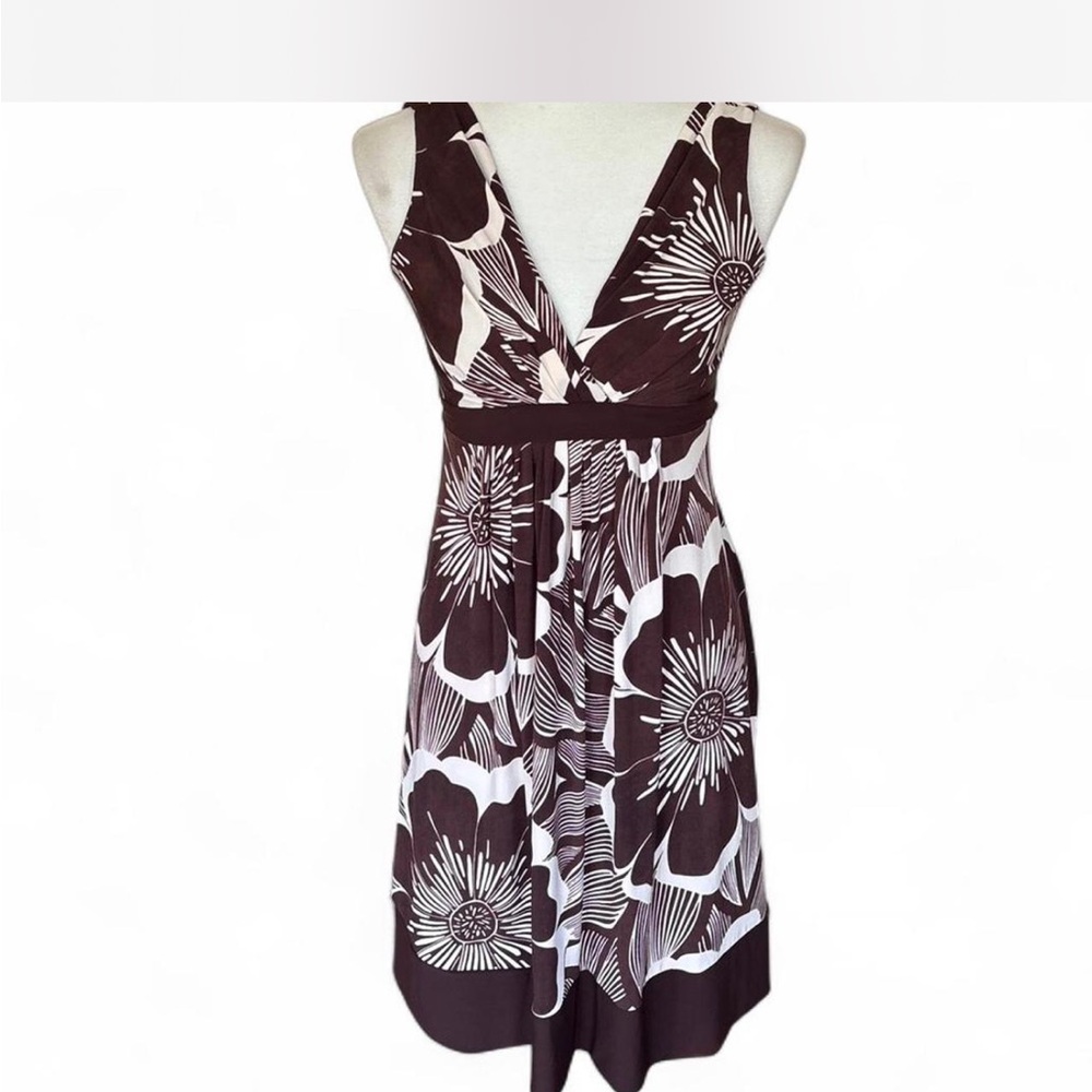 B. Smart Brown and White Patterned Dress